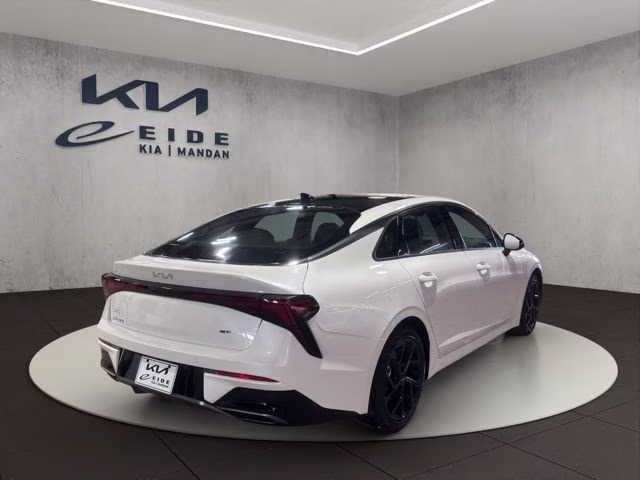 2026 Snow White Pearl Kia K5 GT-Line AWD Sedan