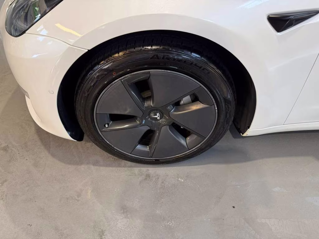 2021 White Tesla Model 3 Long Range AWD Sedan