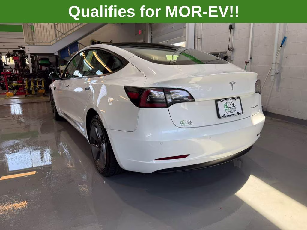 2021 White Tesla Model 3 Long Range AWD Sedan