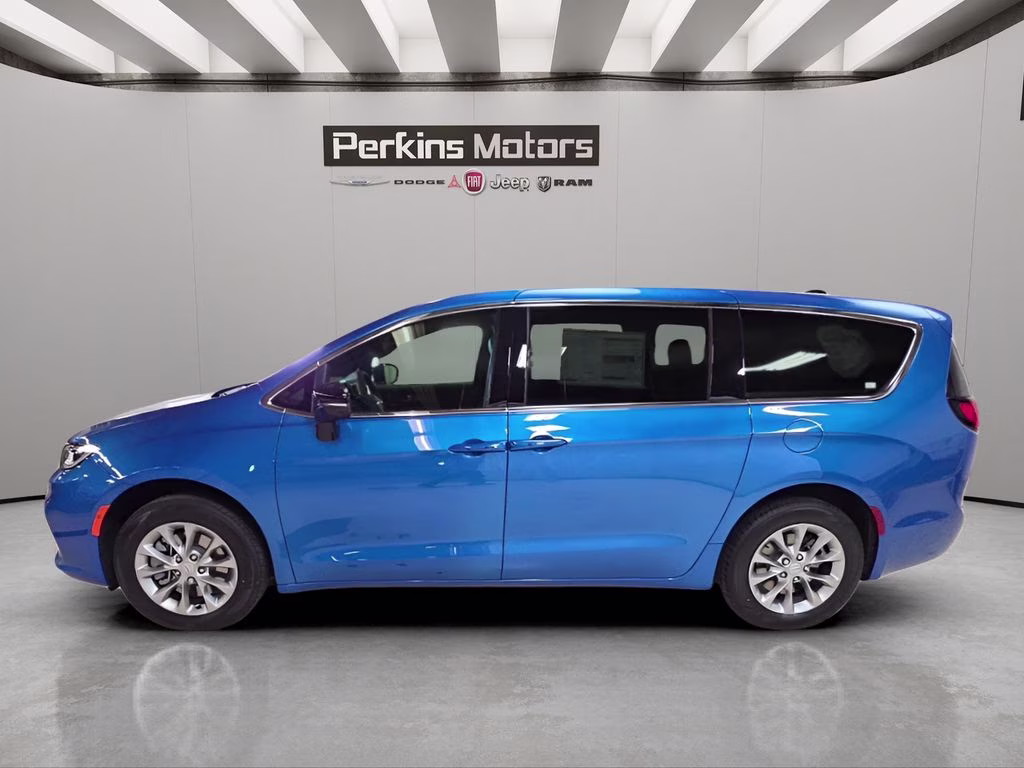 2026 Hydro Blue Pearlcoat Chrysler Pacifica Select AWD Van