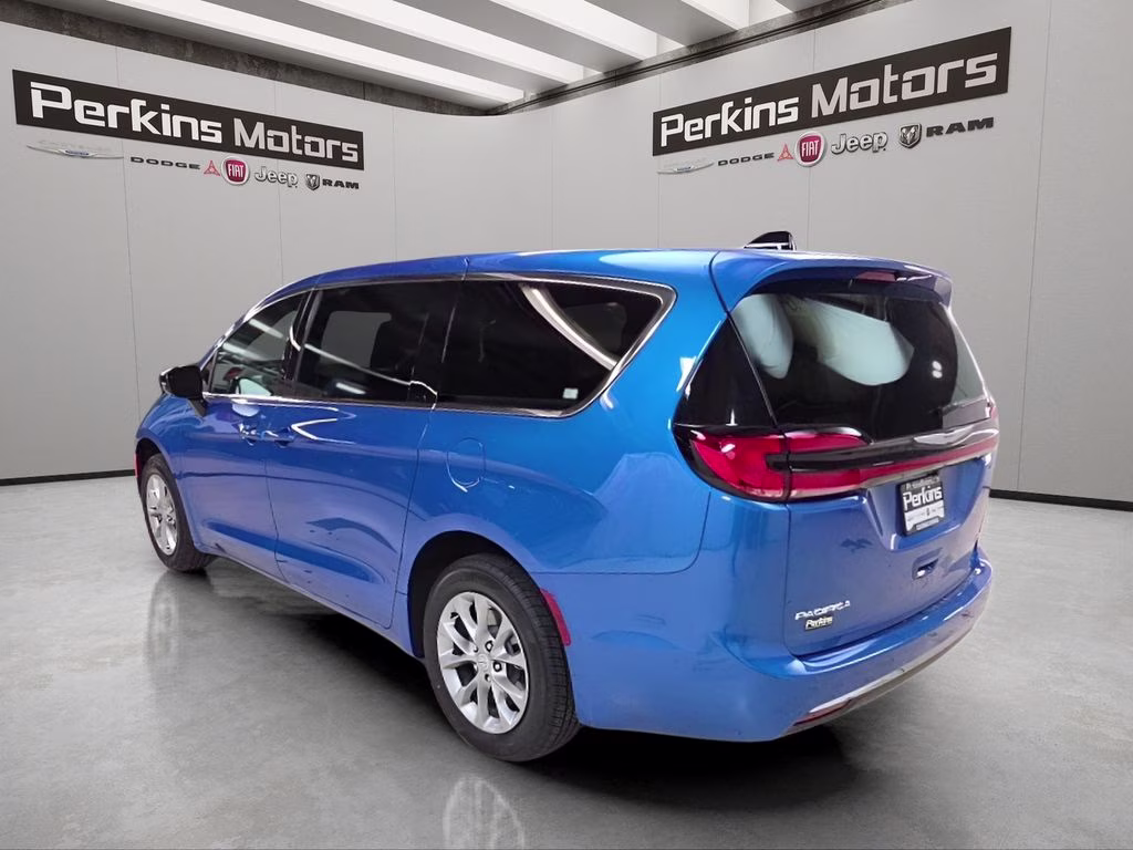 2026 Hydro Blue Pearlcoat Chrysler Pacifica Select AWD Van