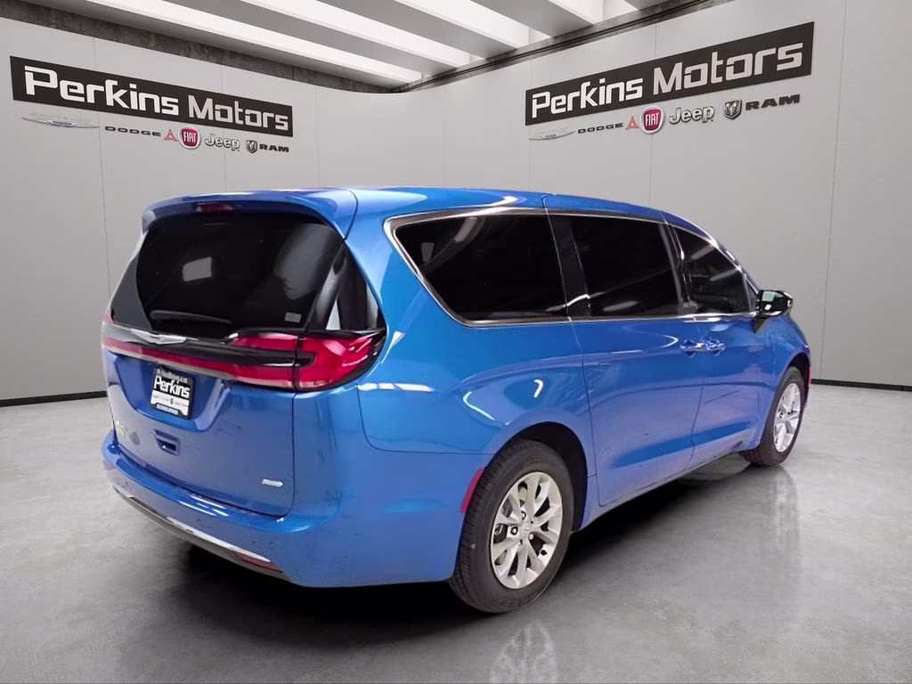 2026 Hydro Blue Pearlcoat Chrysler Pacifica Select AWD Van
