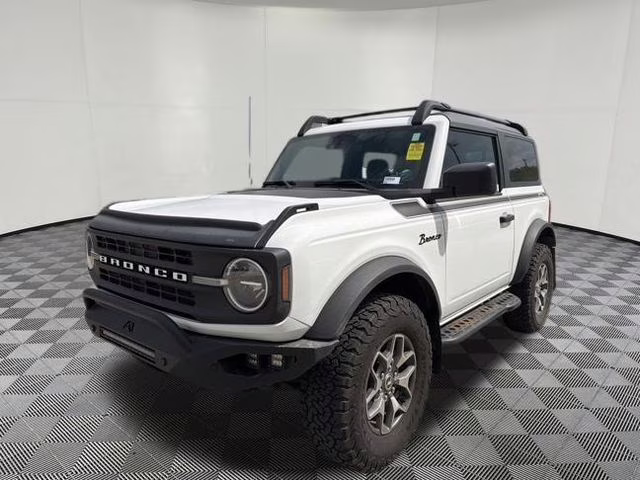 2022 Oxford White Ford Bronco Base 4X4 SUV