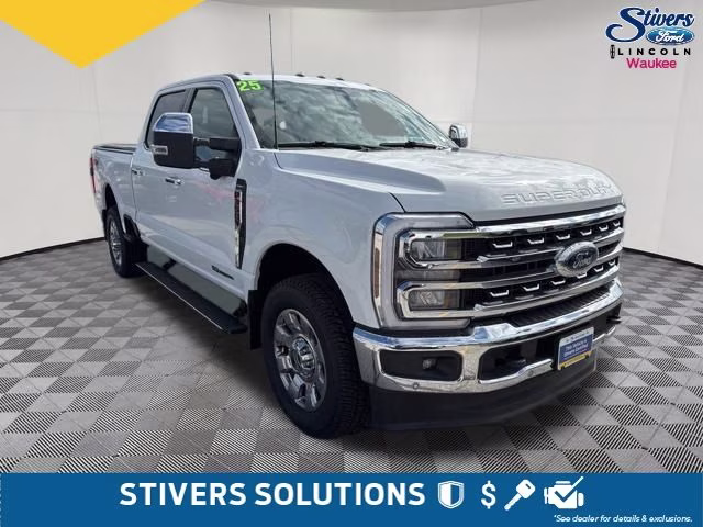 2025 Oxford White Ford Super Duty F-350 SRW Lariat 4X4 Truck