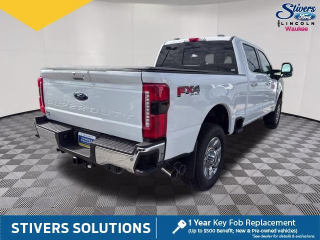 2025 Oxford White Ford Super Duty F-350 SRW Lariat 4X4 Truck