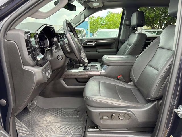 2022 Dark Ash Metallic Chevrolet Silverado 1500 LTZ 4X4 Truck