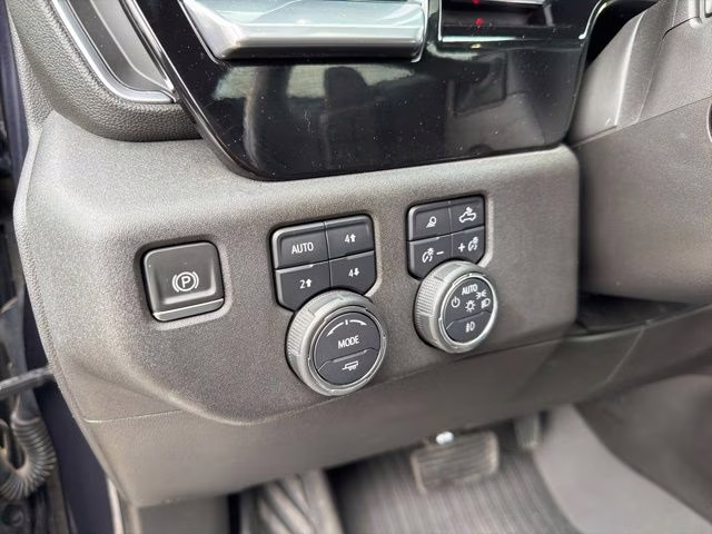 2022 Dark Ash Metallic Chevrolet Silverado 1500 LTZ 4X4 Truck