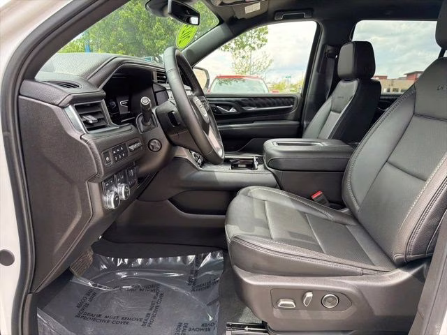 2024 White Frost Tricoat GMC Yukon Denali 4X4 SUV