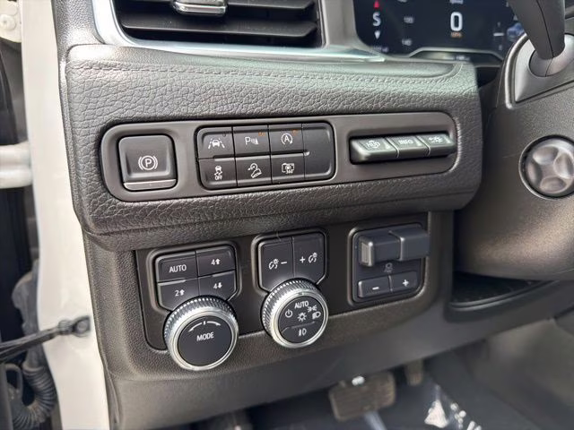 2024 White Frost Tricoat GMC Yukon Denali 4X4 SUV