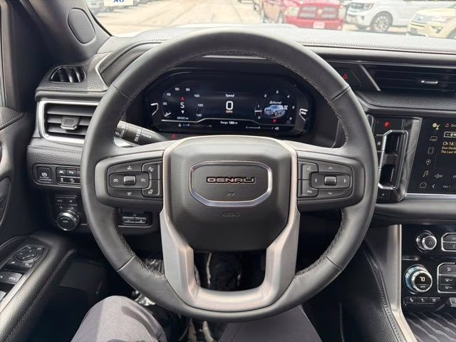 2024 White Frost Tricoat GMC Yukon Denali 4X4 SUV