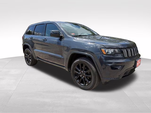 2017 Jeep Grand Cherokee Altitude 4WD's photo