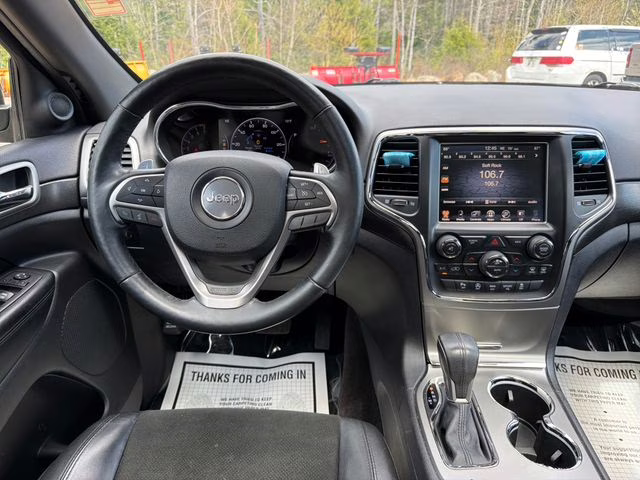 2017 Rhino Clearcoat Jeep Grand Cherokee Altitude 4X4 SUV
