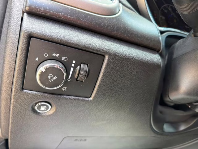2017 Rhino Clearcoat Jeep Grand Cherokee Altitude 4X4 SUV