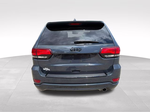 2017 Rhino Clearcoat Jeep Grand Cherokee Altitude 4X4 SUV