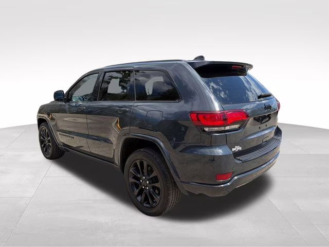 2017 Rhino Clearcoat Jeep Grand Cherokee Altitude 4X4 SUV