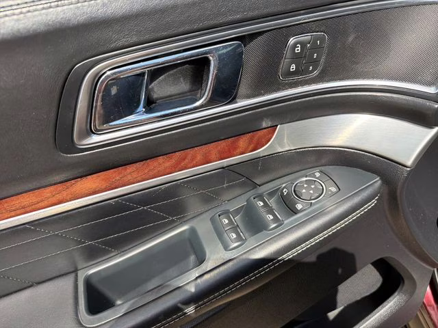 2018 Burgundy Ford Explorer Platinum 4X4 SUV