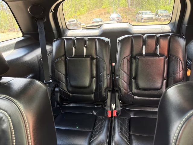 2018 Burgundy Ford Explorer Platinum 4X4 SUV