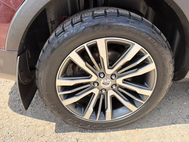 2018 Burgundy Ford Explorer Platinum 4X4 SUV