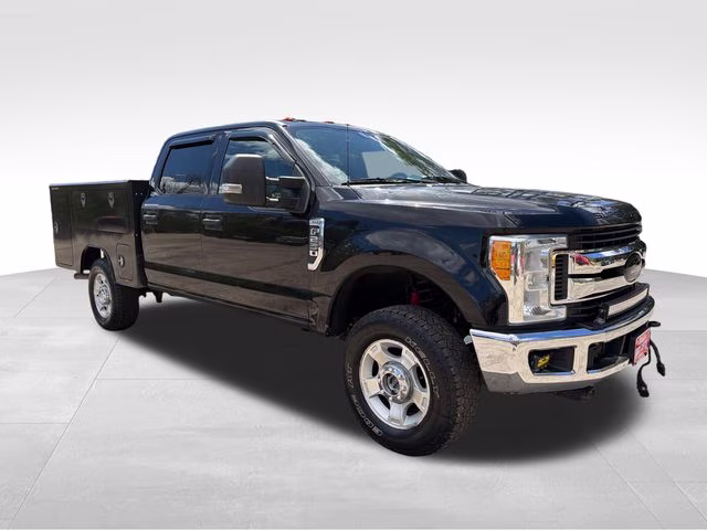 2017 Shadow Black Ford Super Duty F-250 SRW XLT 4X4 Truck