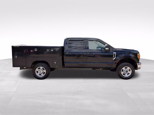 2017 Shadow Black Ford Super Duty F-250 SRW XLT 4X4 Truck