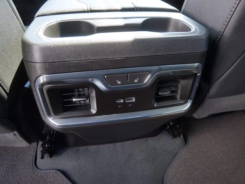 2024 Radiant Red Tintcoat Chevrolet Silverado 3500HD High Country w/ Premium Pckg 4X4 Truck