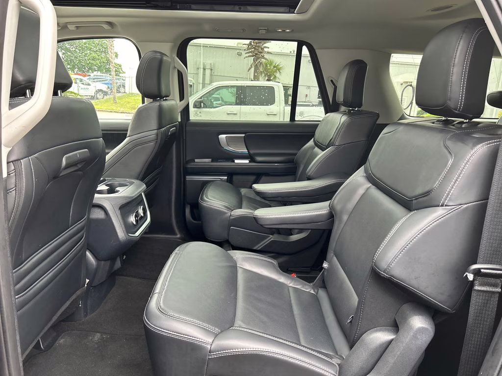 2025 Agate Black Metallic Ford Expedition Max Platinum 4X4 SUV