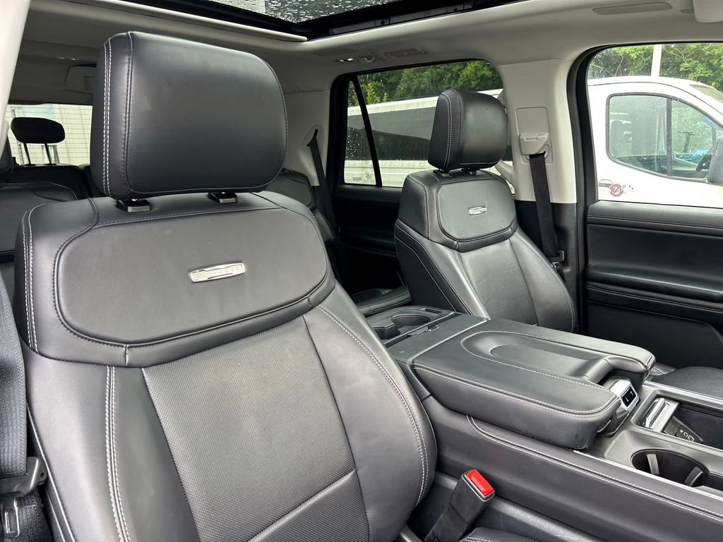 2025 Dark Matter Gray Metallic Ford Expedition Platinum 4X4 SUV