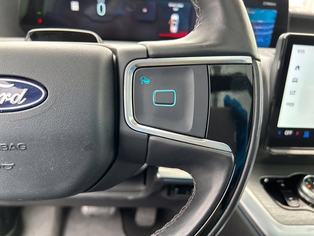 2025 Dark Matter Gray Metallic Ford Expedition Platinum 4X4 SUV