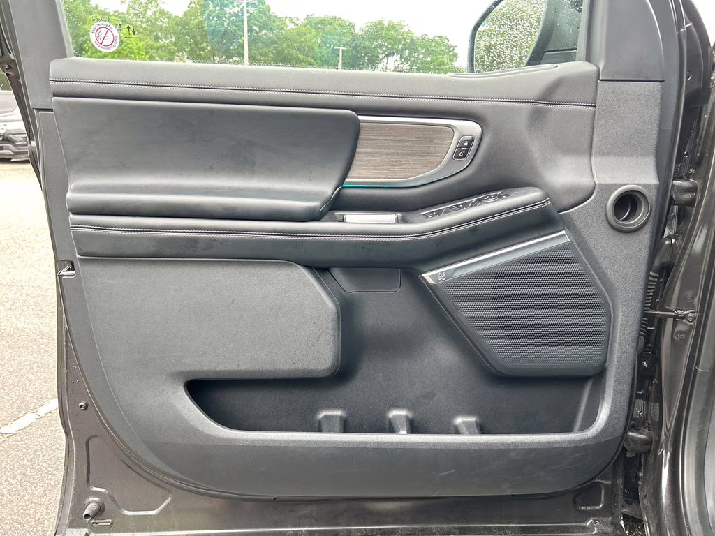 2025 Dark Matter Gray Metallic Ford Expedition Platinum 4X4 SUV
