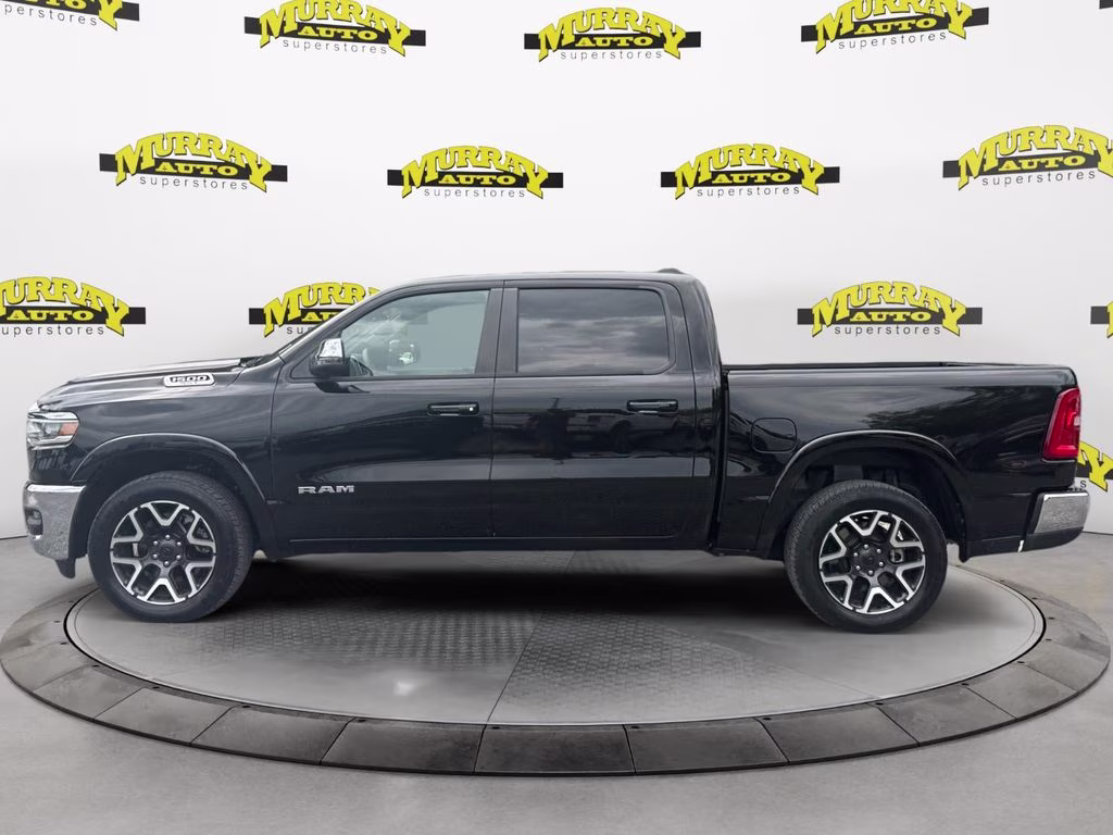 2025 Diamond Black Crystal Pearlcoat Ram 1500 Laramie 4X4 Truck