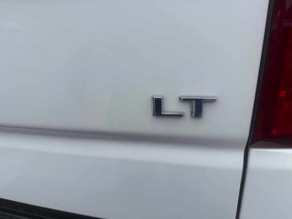 2025 Summit White Chevrolet Silverado 1500 LT 4X4 Truck
