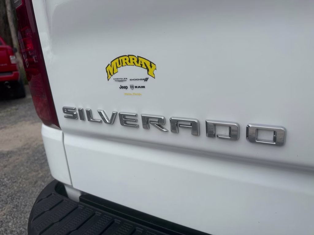 2025 Summit White Chevrolet Silverado 1500 LT 4X4 Truck