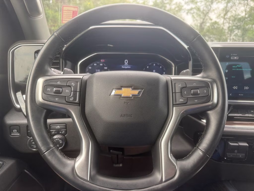 2025 Summit White Chevrolet Silverado 1500 LT 4X4 Truck