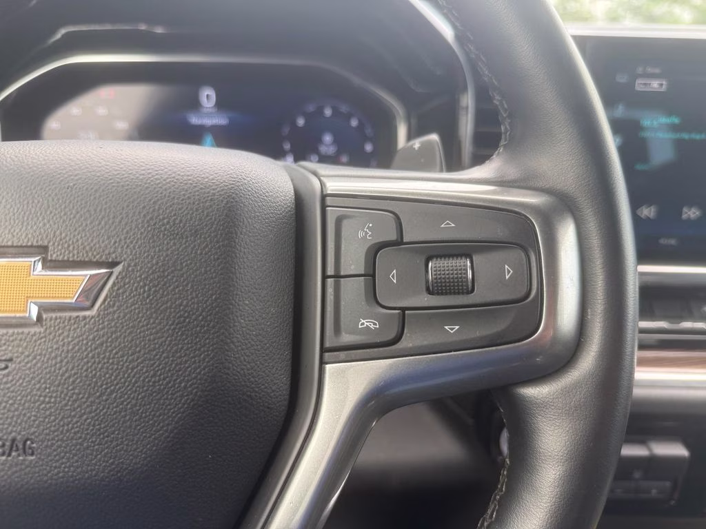 2025 Summit White Chevrolet Silverado 1500 LT 4X4 Truck