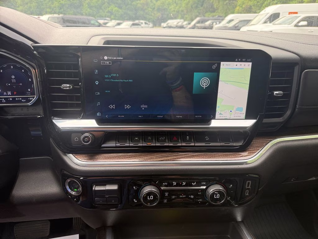 2025 Summit White Chevrolet Silverado 1500 LT 4X4 Truck