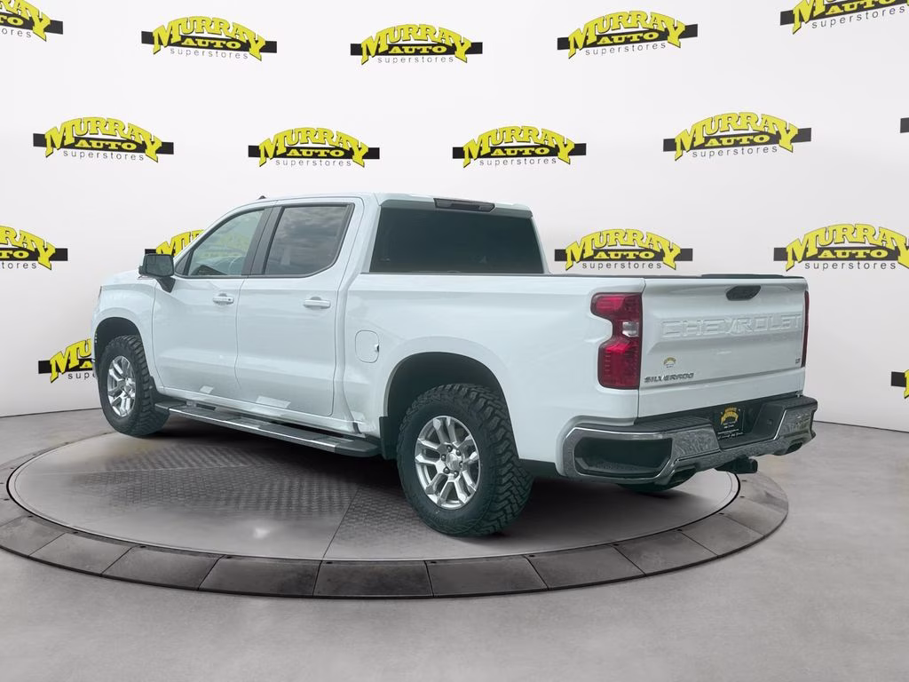 2025 Summit White Chevrolet Silverado 1500 LT 4X4 Truck