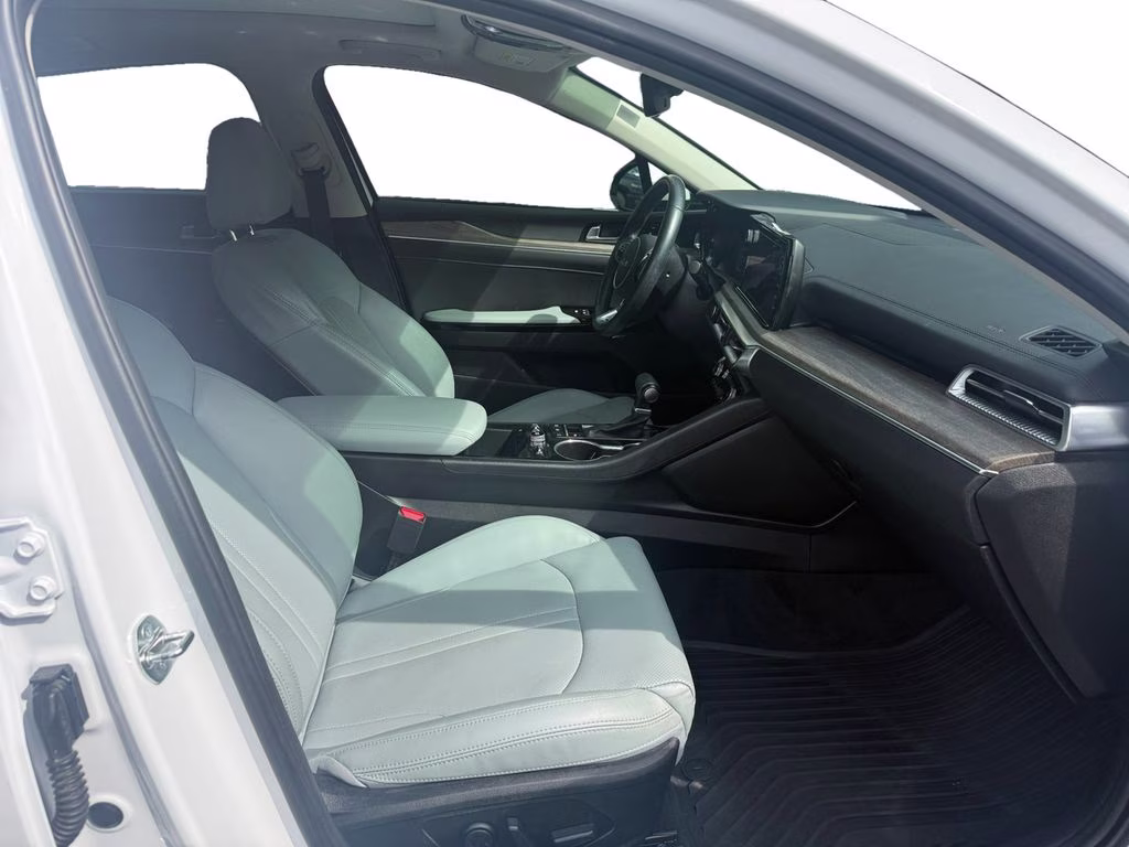 2024 Glacial White Pearl Kia K5 EX FWD Sedan