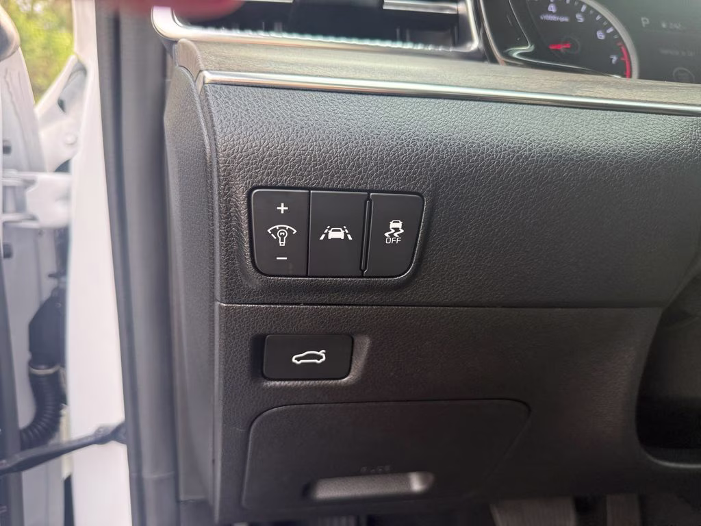 2024 Glacial White Pearl Kia K5 EX FWD Sedan