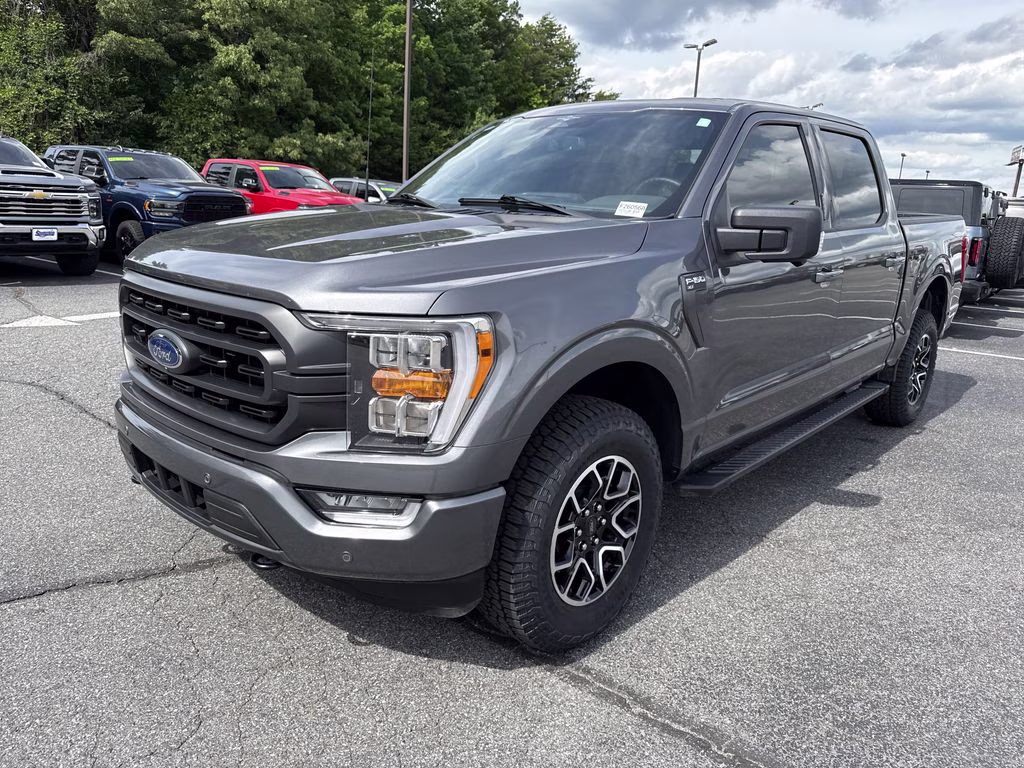 2023 Gray Metallic Ford F-150 XLT 4X4 Truck