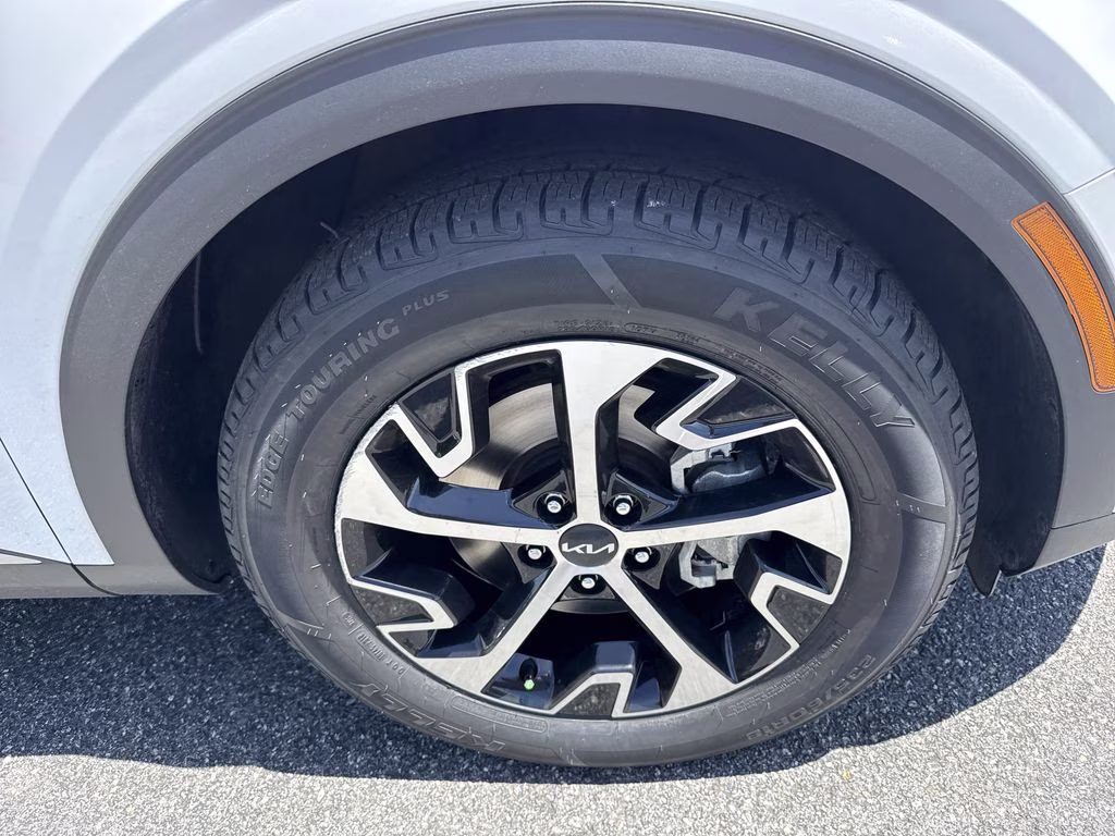 2023 Glacial White Pearl Kia Sportage EX FWD SUV