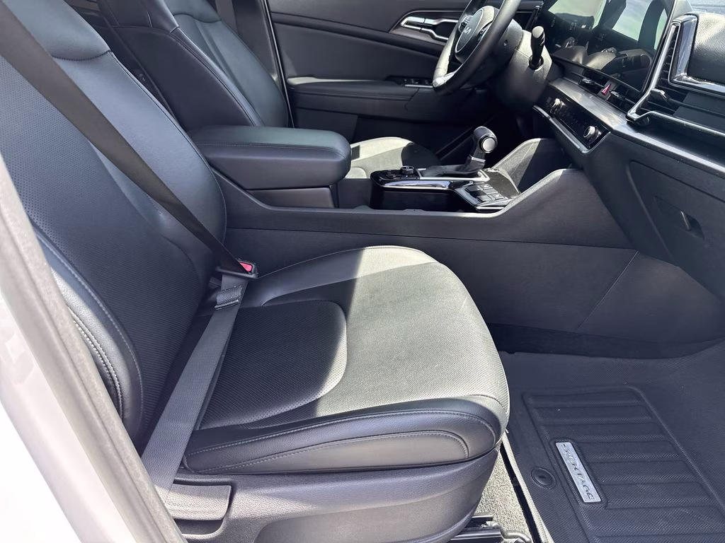 2023 Glacial White Pearl Kia Sportage EX FWD SUV