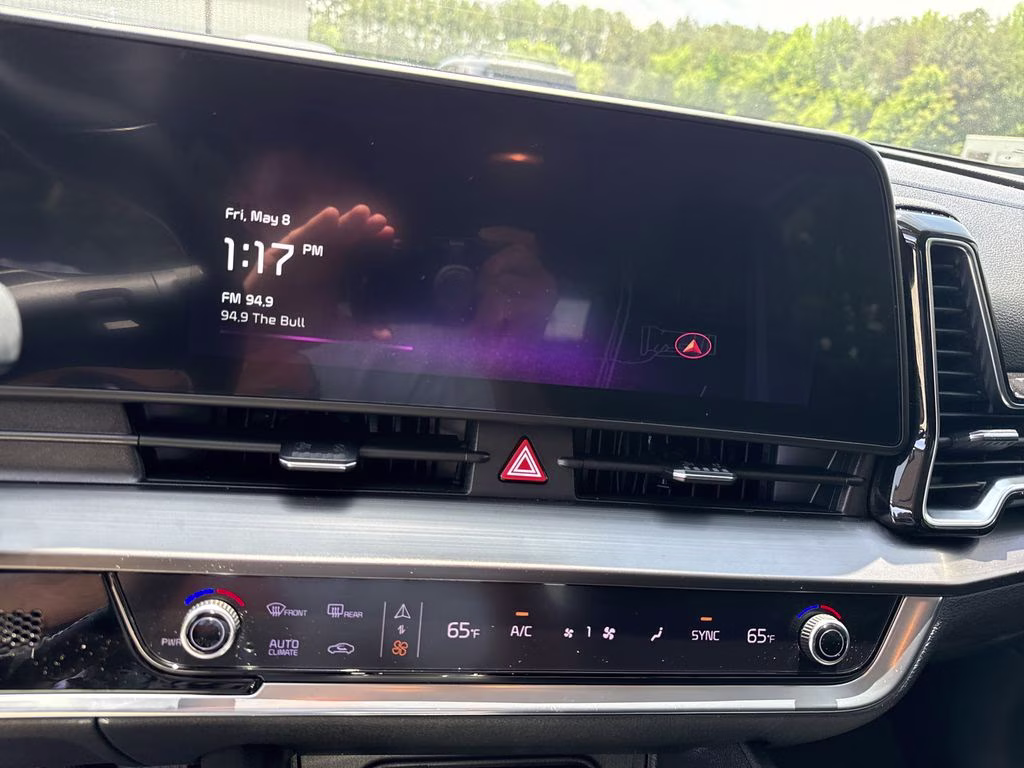 2023 Glacial White Pearl Kia Sportage EX FWD SUV