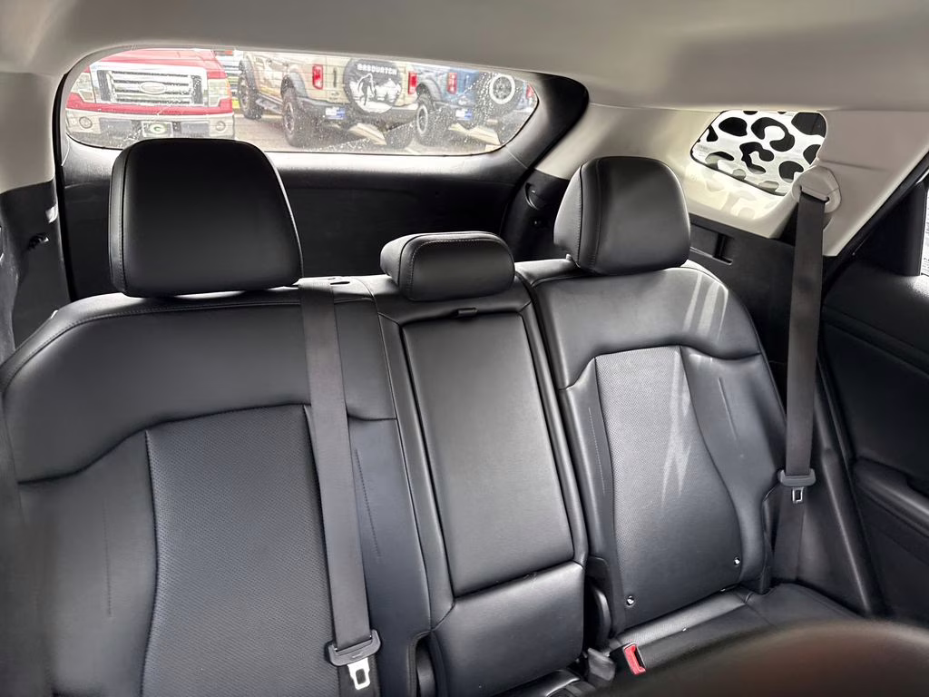 2023 Glacial White Pearl Kia Sportage EX FWD SUV