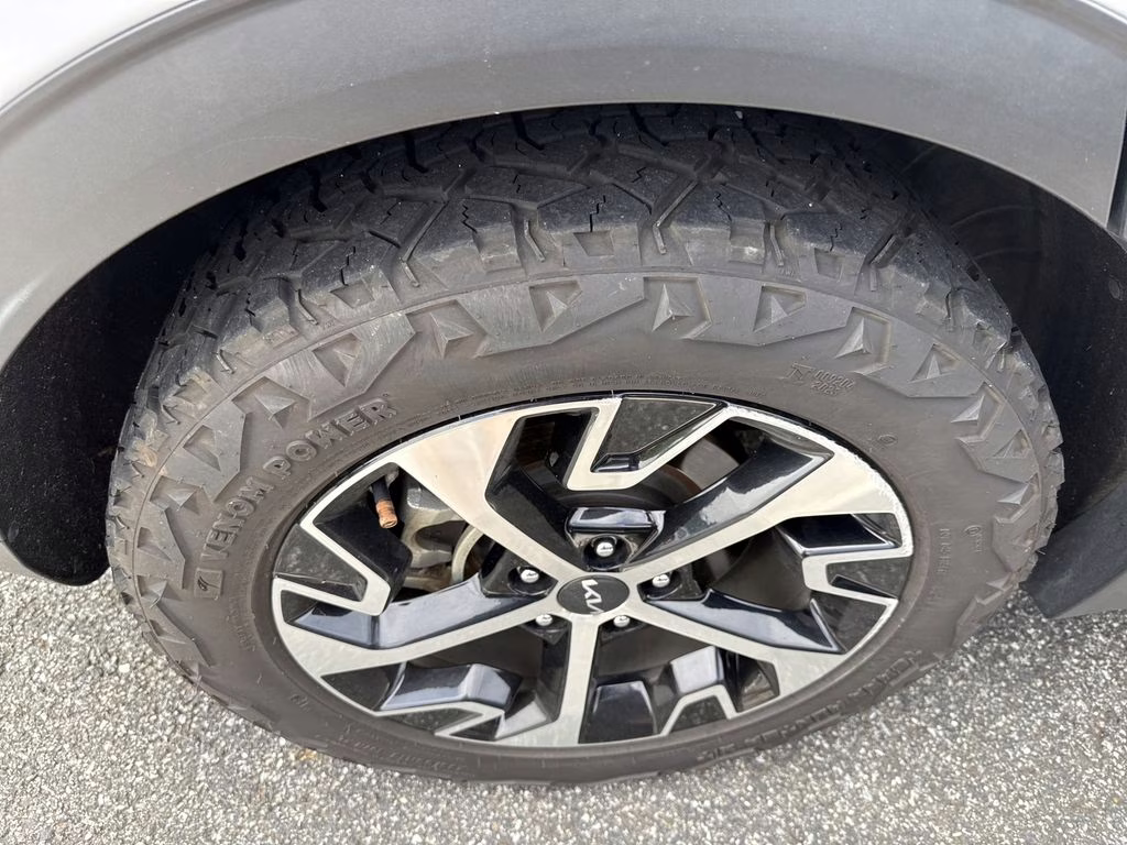 2023 Glacial White Pearl Kia Sportage EX FWD SUV