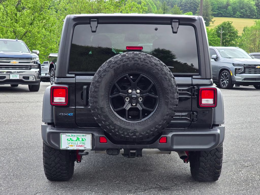2025 Black Clearcoat Jeep Wrangler Willys 4xe 4X4 SUV