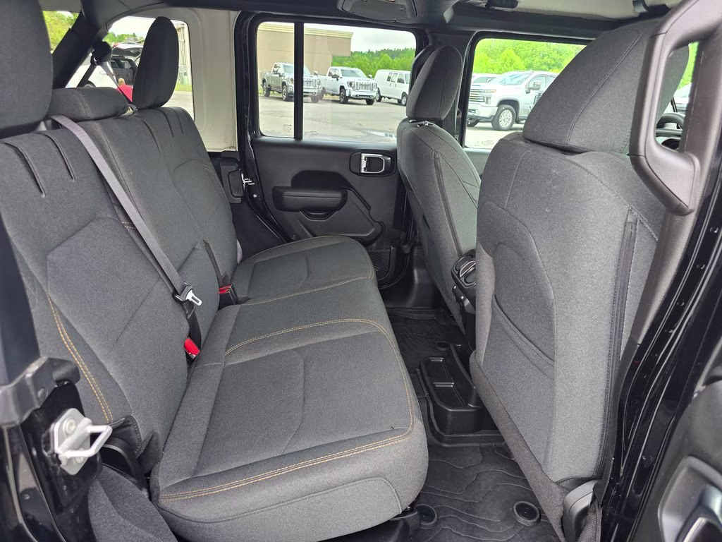 2025 Black Clearcoat Jeep Wrangler Willys 4xe 4X4 SUV
