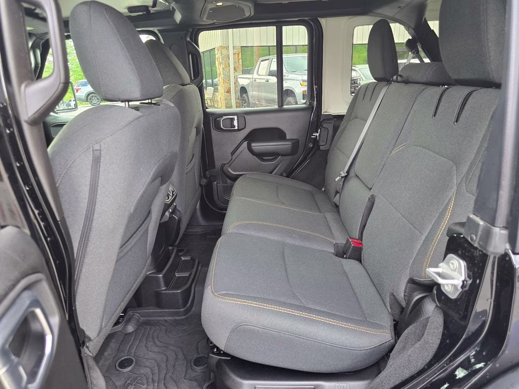 2025 Black Clearcoat Jeep Wrangler Willys 4xe 4X4 SUV