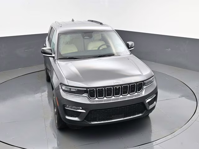 2023 Baltic Gray Metallic Clearcoat Jeep Grand Cherokee Limited 4X4 SUV