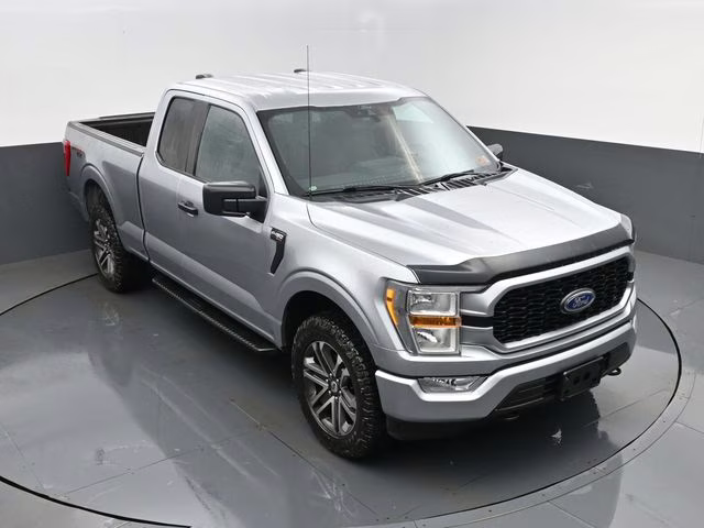 2021 Silver Metallic Ford F-150 XL 4X4 Truck