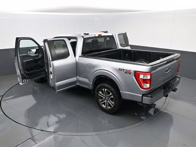 2021 Silver Metallic Ford F-150 XL 4X4 Truck